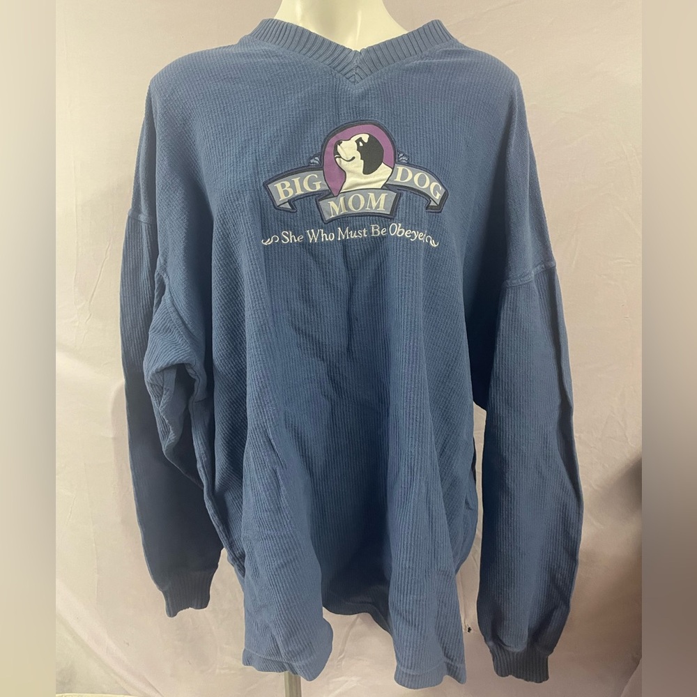 Preowned Big Dogs Mom She Who Must Be Obeyed Embroidered V-neck Sweatshirt XL ?